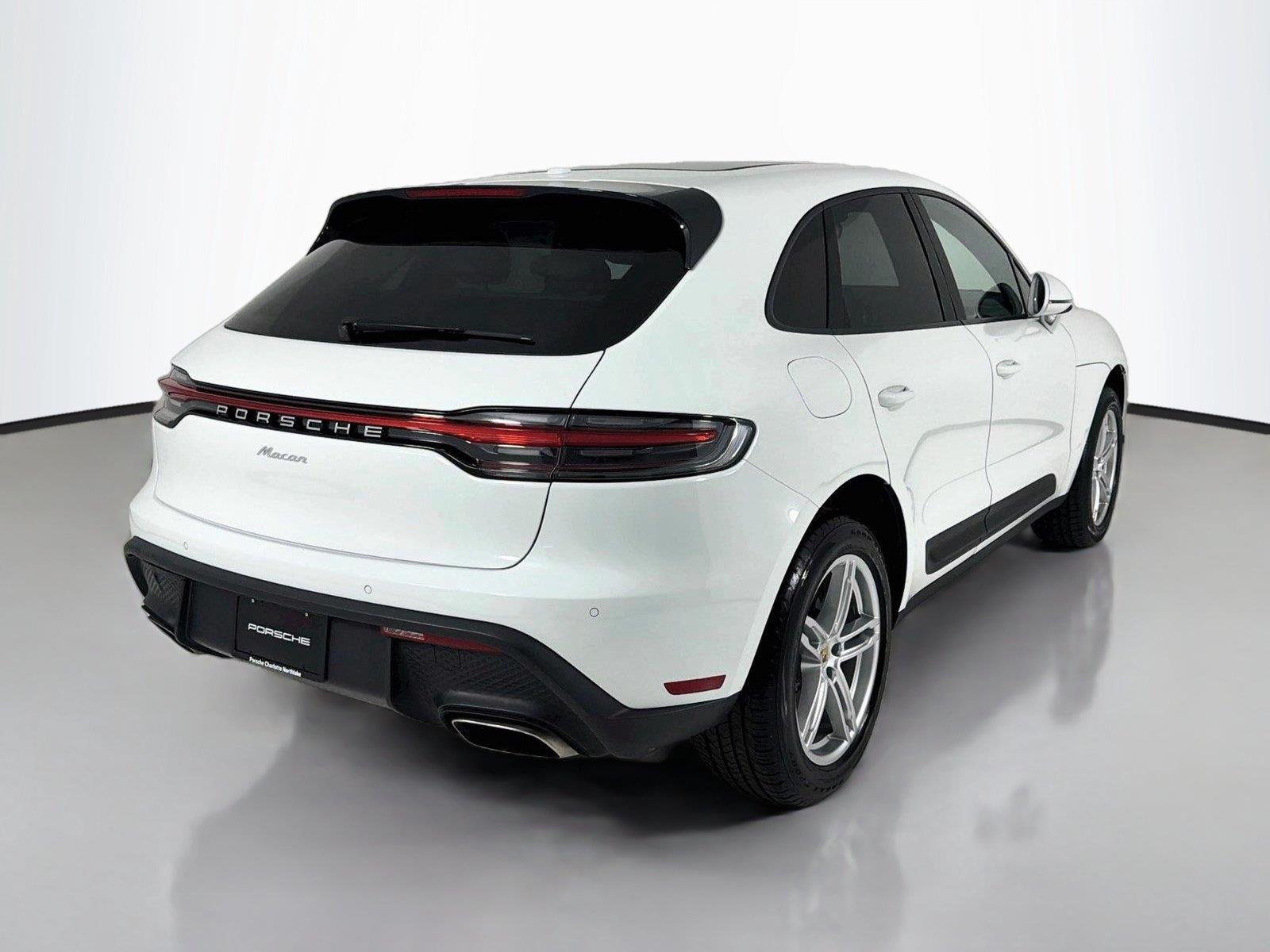 Used 2023 White Porsche  image 28