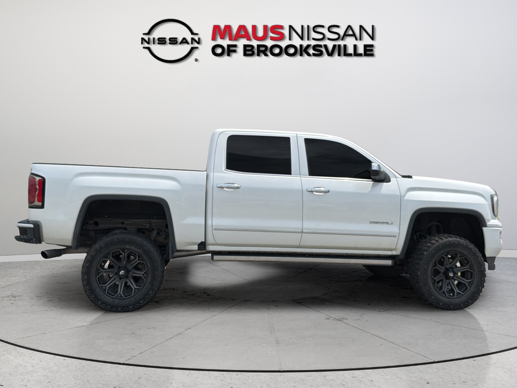 Used 2017 White Frost GMC Denali image 13
