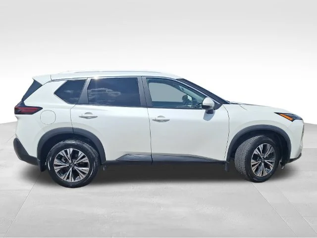 Used 2023 White Nissan SV image 9