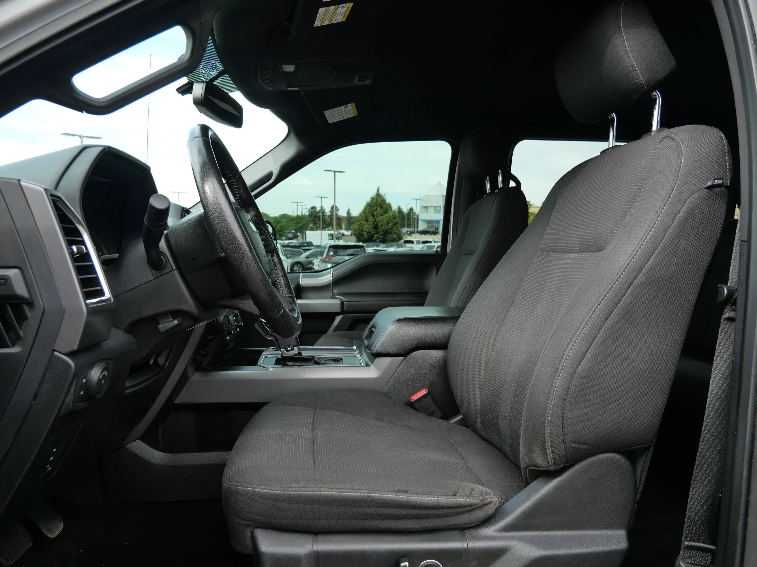 Used 2016 Ingot Silver Metallic Ford XLT 4WD SuperCrew 145 image 10