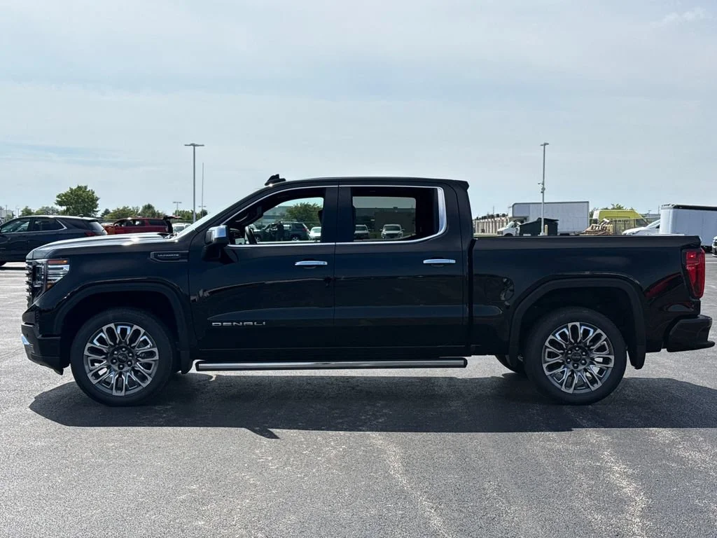 2026 GMC Sierra 1500 Denali Ultimate - Photo 9