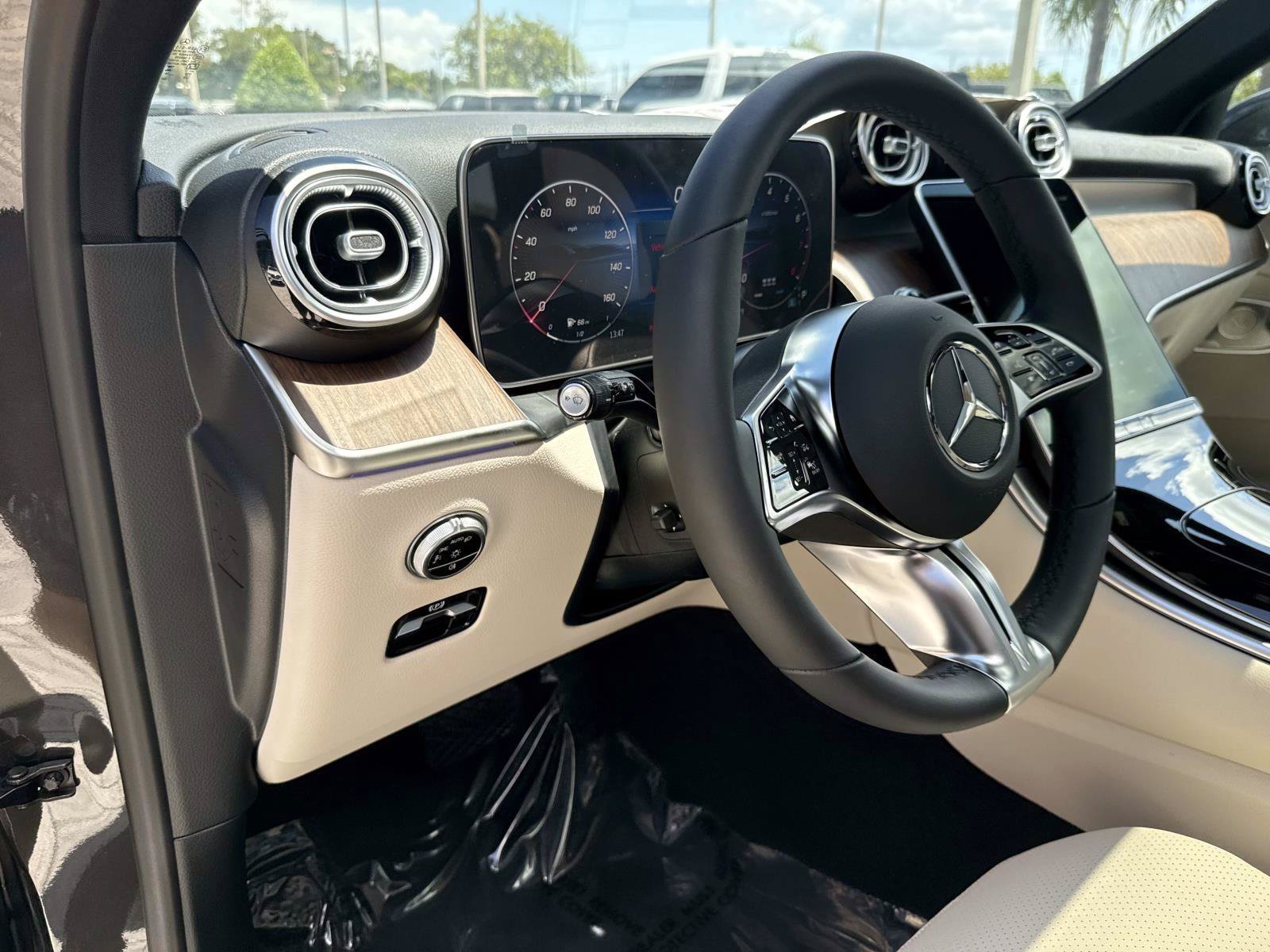 New 2027 Gray Metallic Mercedes-Benz 300 SUV image 19