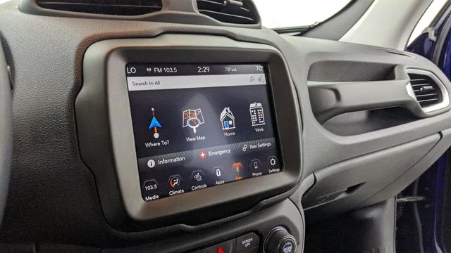 Used 2020 Blue Jeep Latitude image 20