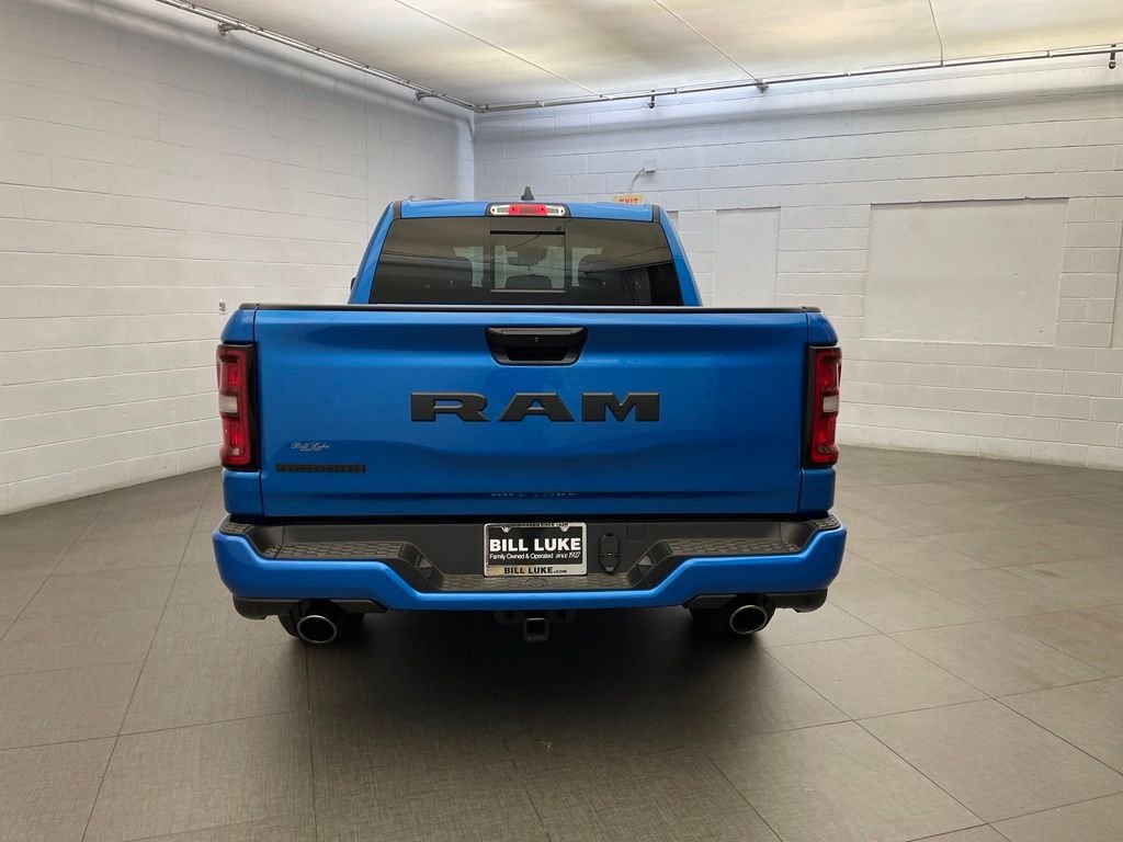 New 2026 Hydro Blue Pearlcoat RAM Big Horn/Lone Star image 4