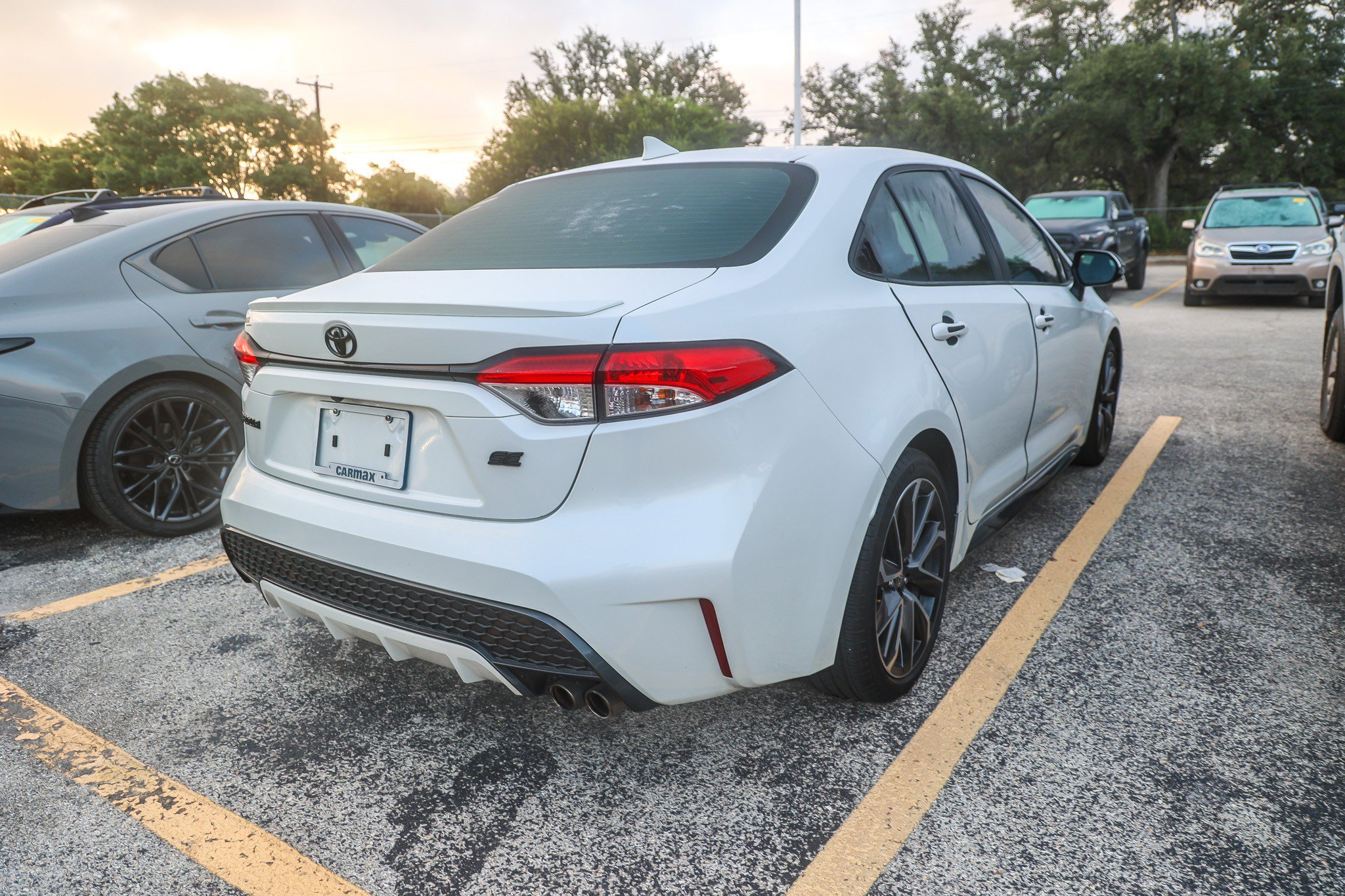 Used 2020 White Toyota SE image 7