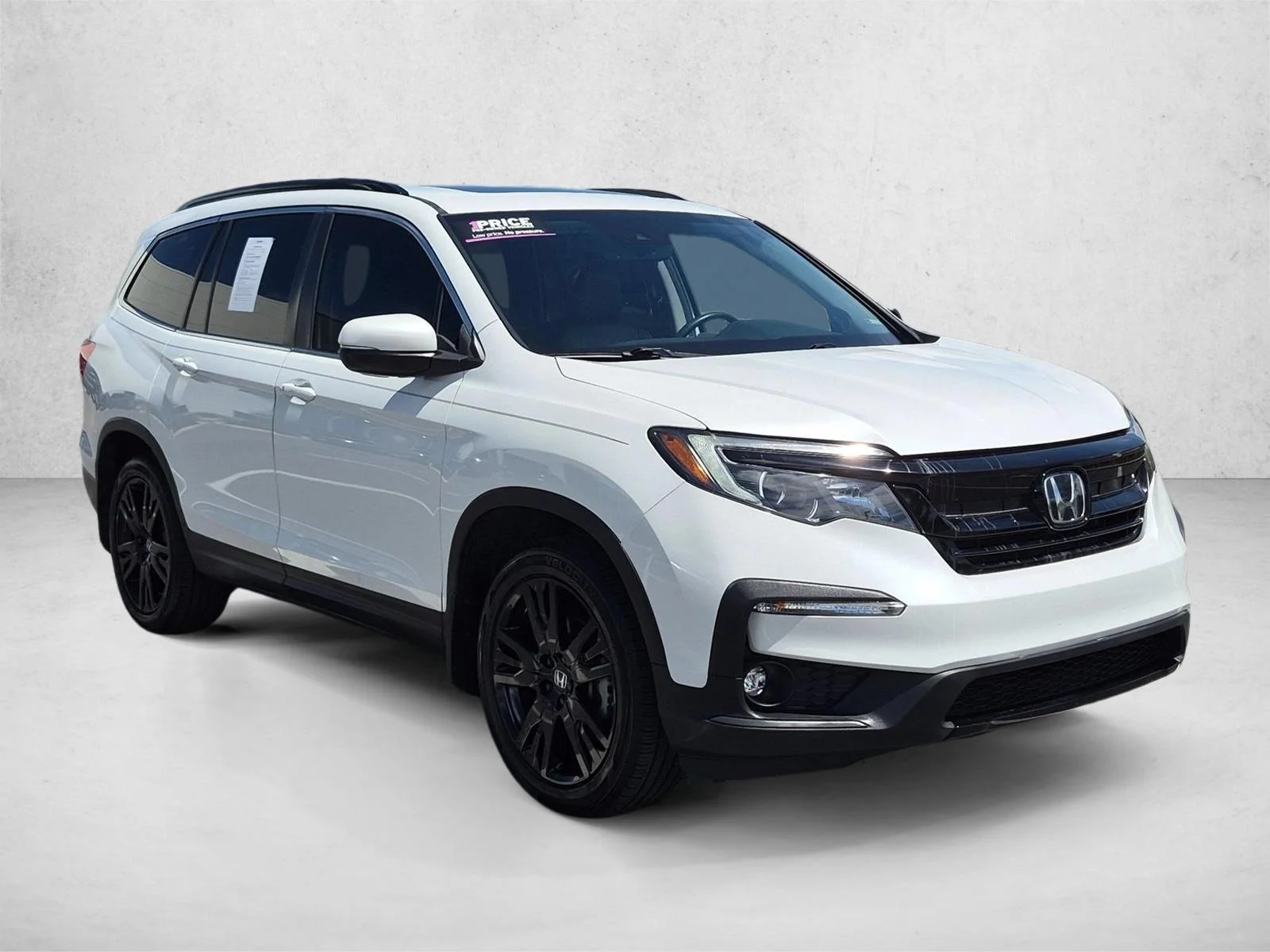 Used 2022 Platinum White Pearl Honda Special Edition image 3
