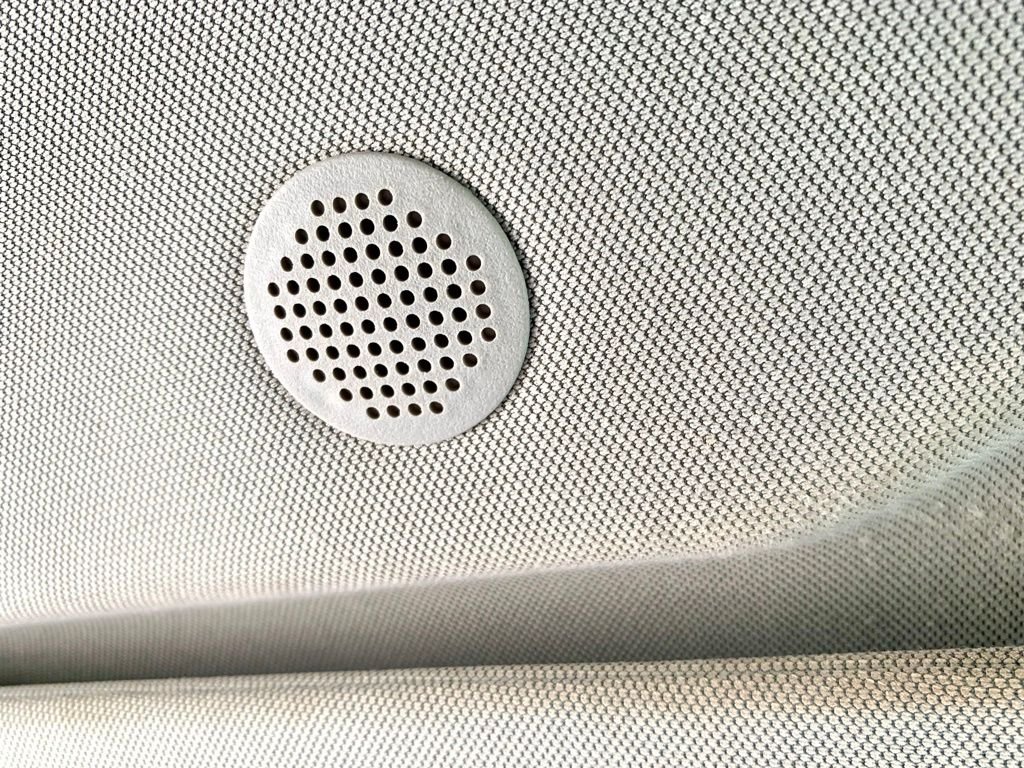 Used 2021 Silver Buick Preferred image 17