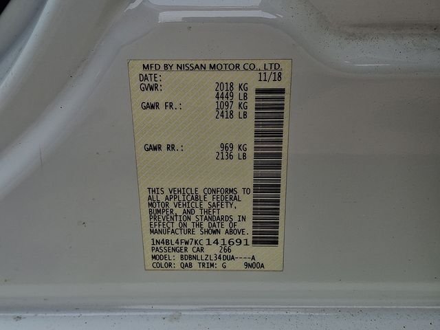 Used 2019 White Nissan 2.5 Platinum image 27