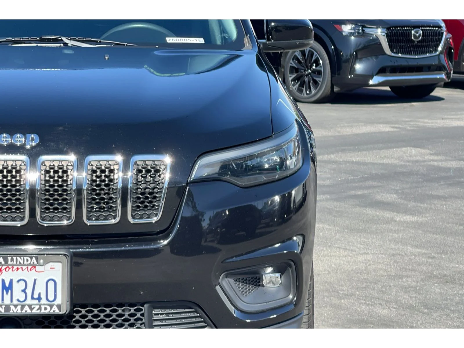 Used 2021 Diamond Black Crystal Pearlcoat Jeep Latitude Lux image 50