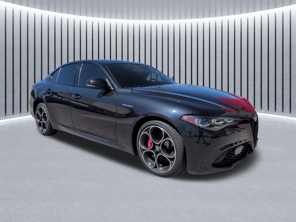 Used 2024 Black Alfa Romeo Veloce image 2