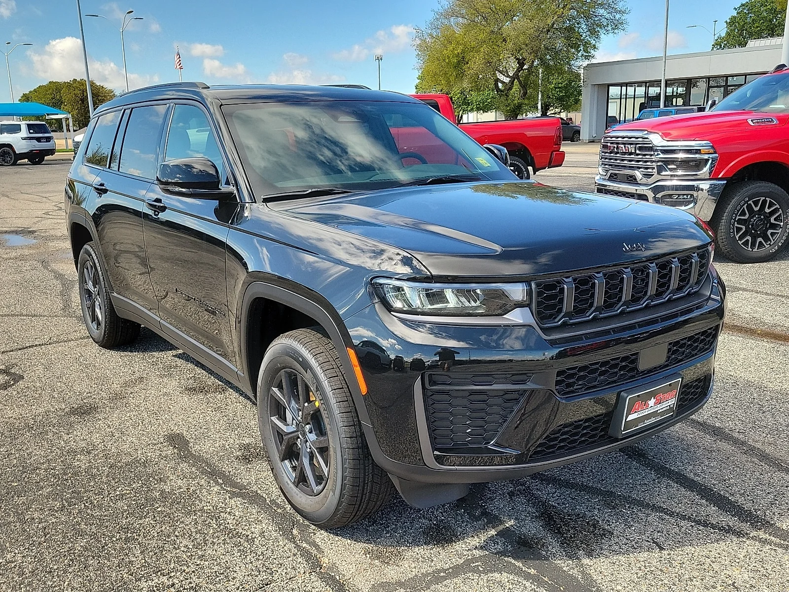 New 2027 High Gloss Black Jeep L LAREDO ALTITUDE 4X4 image 6