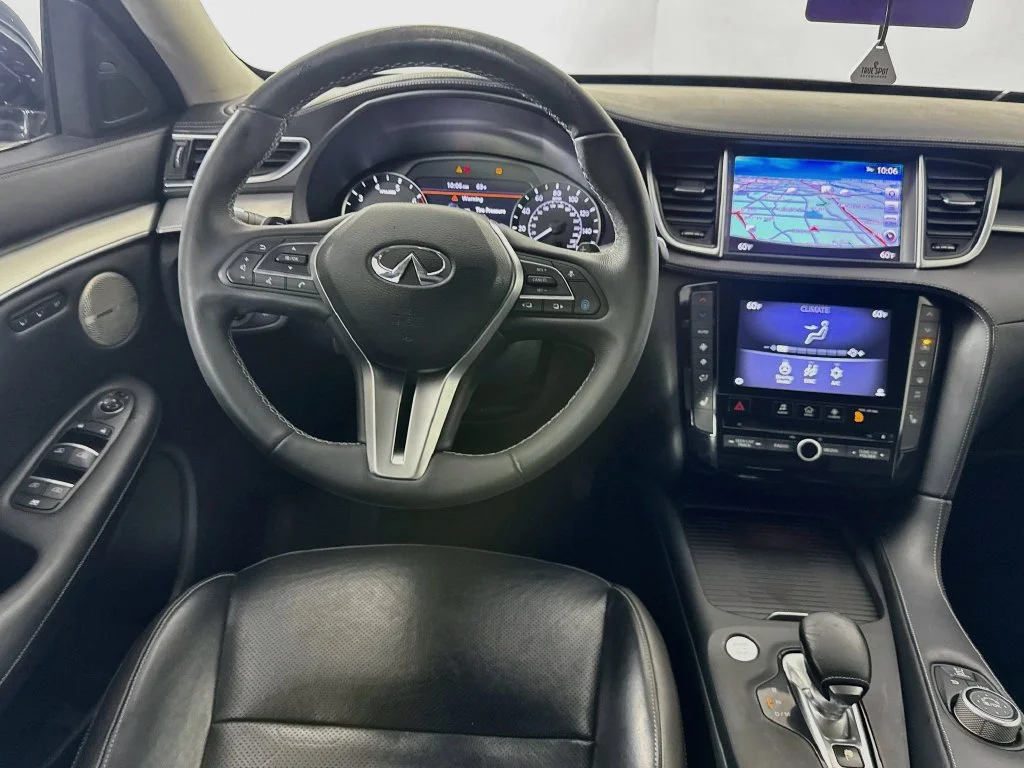 Certified Used 2019 Silver INFINITI ESSENTIAL image 29