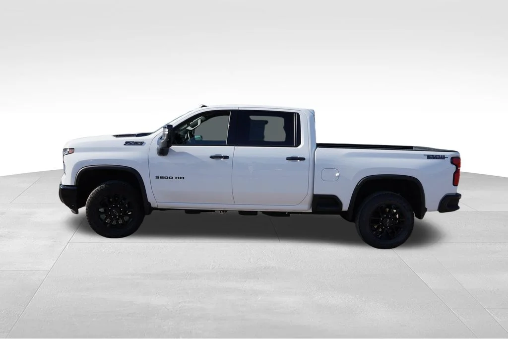 Used 2026 White Chevrolet LTZ image 9