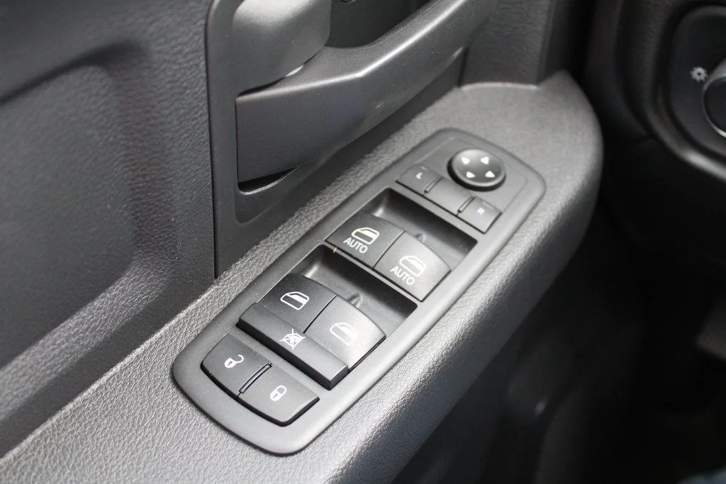 2021 RAM Ram 3500 Pickup Tradesman - Photo 30