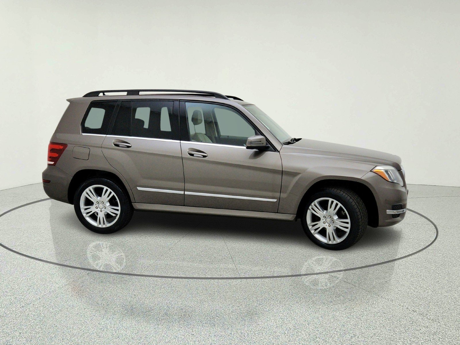 Used 2014 Pebble Gray Mercedes-Benz GLK 350 image 11