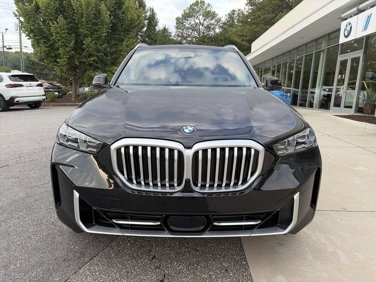 Used 2026 Black Sapphire Metallic BMW xDrive40i image 10