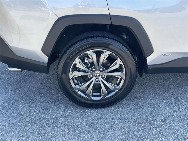 2023 Toyota RAV4 XLE Premium - Photo 9