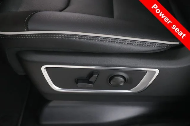 New 2026 Diamond Black Crystal Pearl-Coat Exterior Paint RAM Laramie image 19