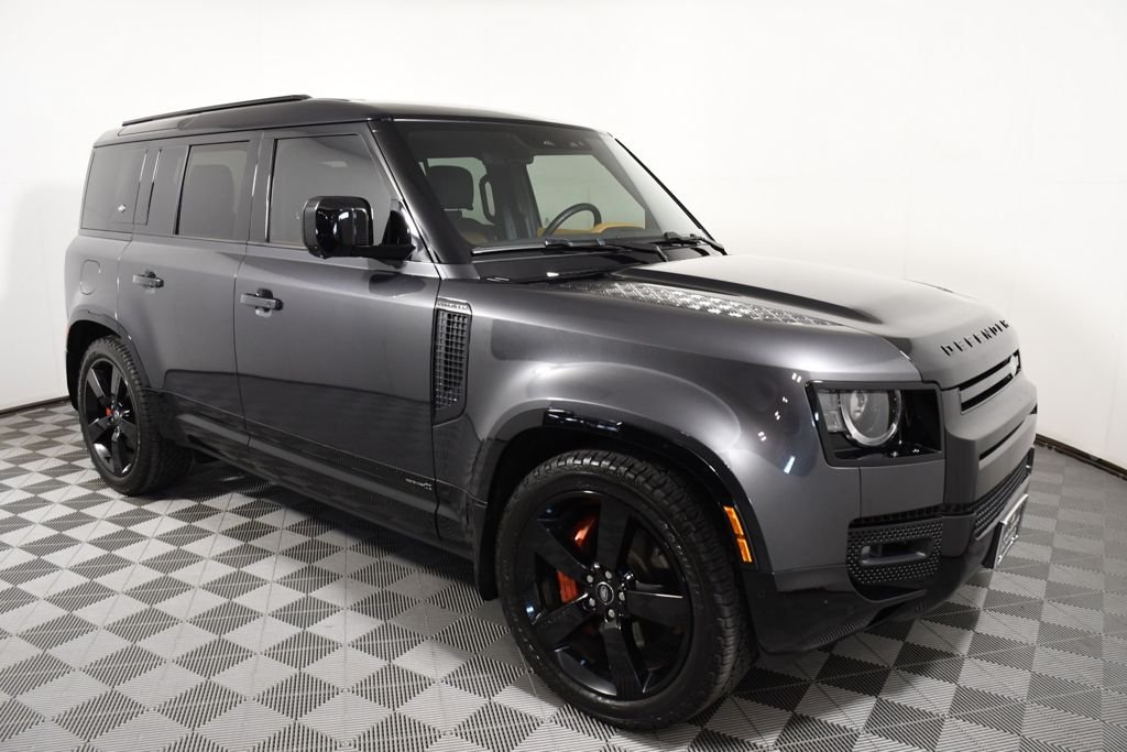 Used 2024 Santorini Black Metallic Land Rover X image 8