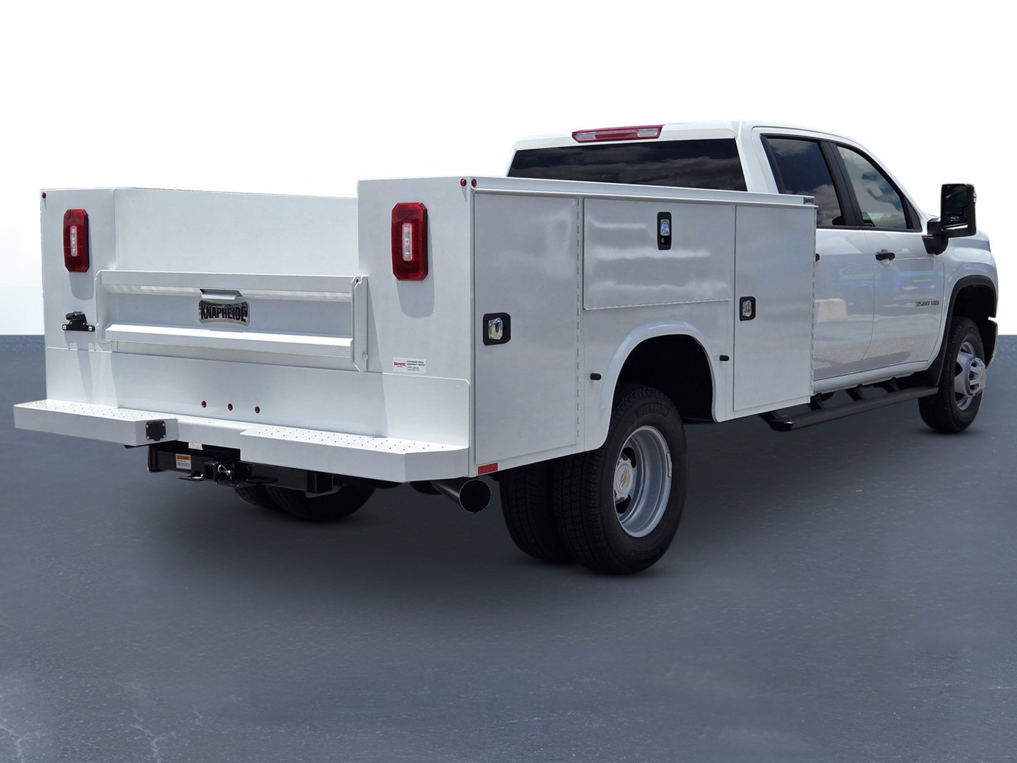 New 2026 Summit White Chevrolet Work Truck image 6