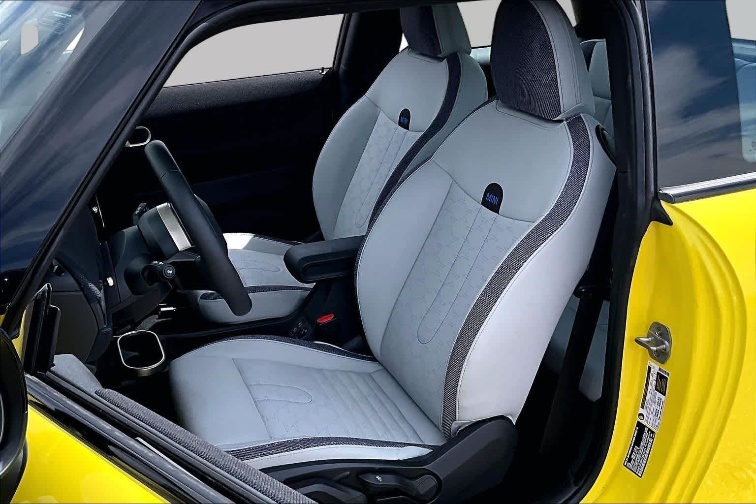 Used 2025 WHITE MINI Cooper image 6
