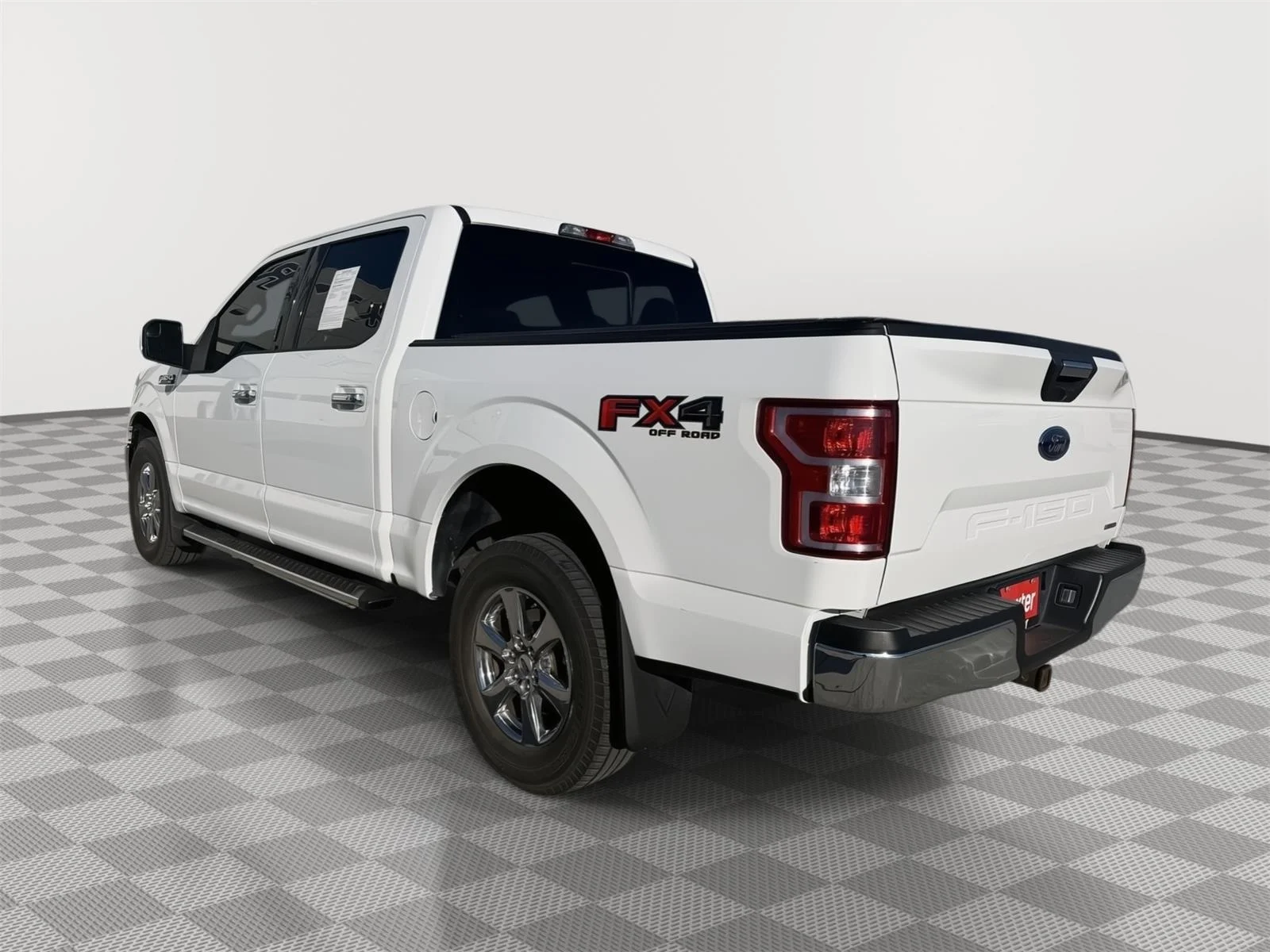 Used 2019 Oxford White Ford XLT image 5