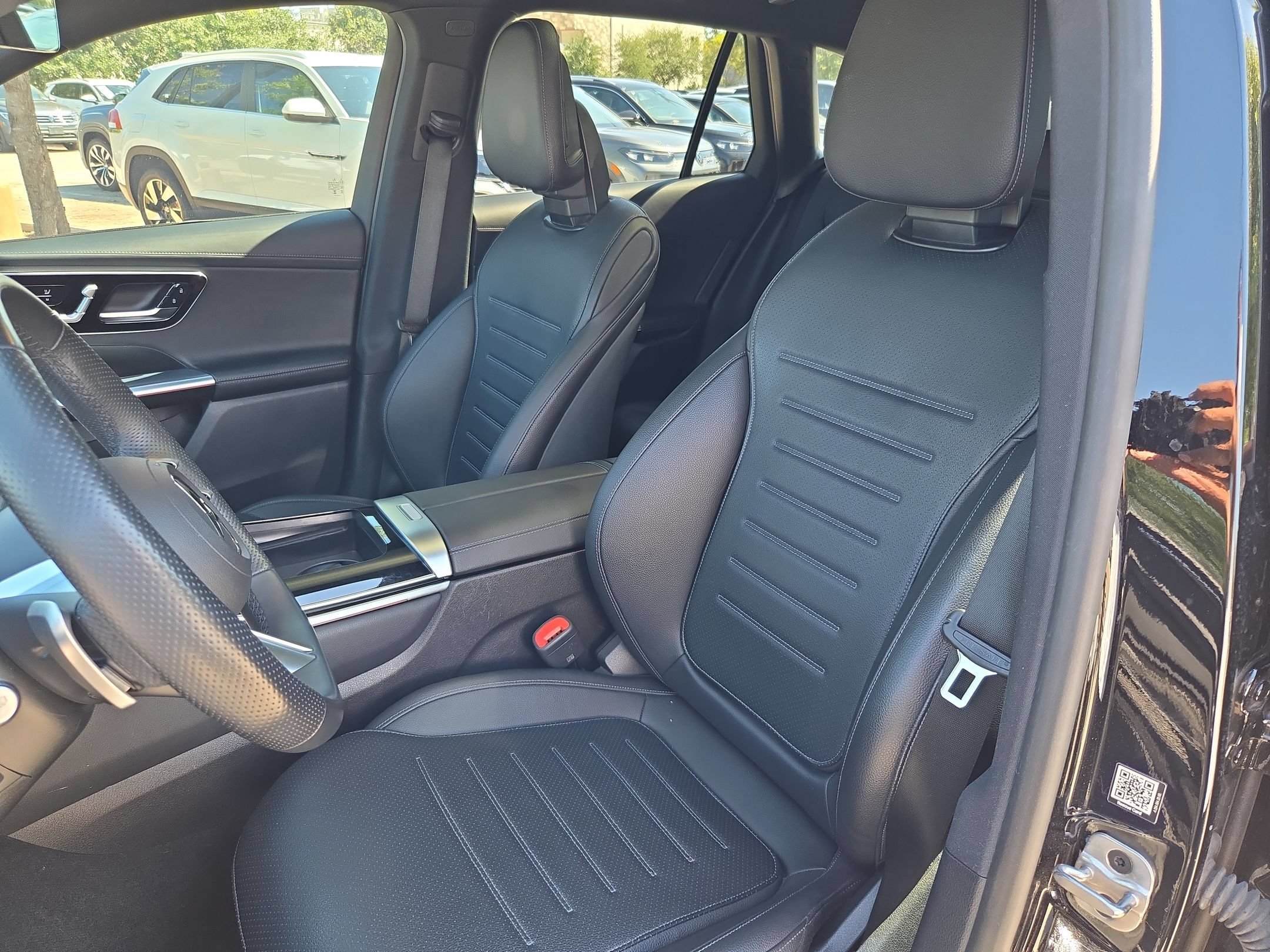 Used 2023 Black Mercedes-Benz GLC 300 image 13
