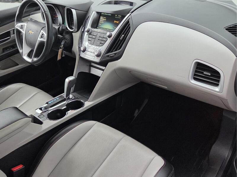 Used 2014 Blue Metallic CHEVROLET FWD 4DR LTZ image 18