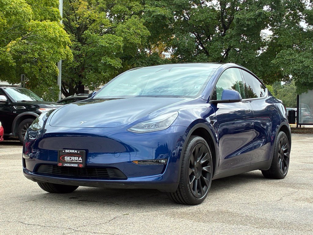 Used 2024  Tesla Long Range image 1
