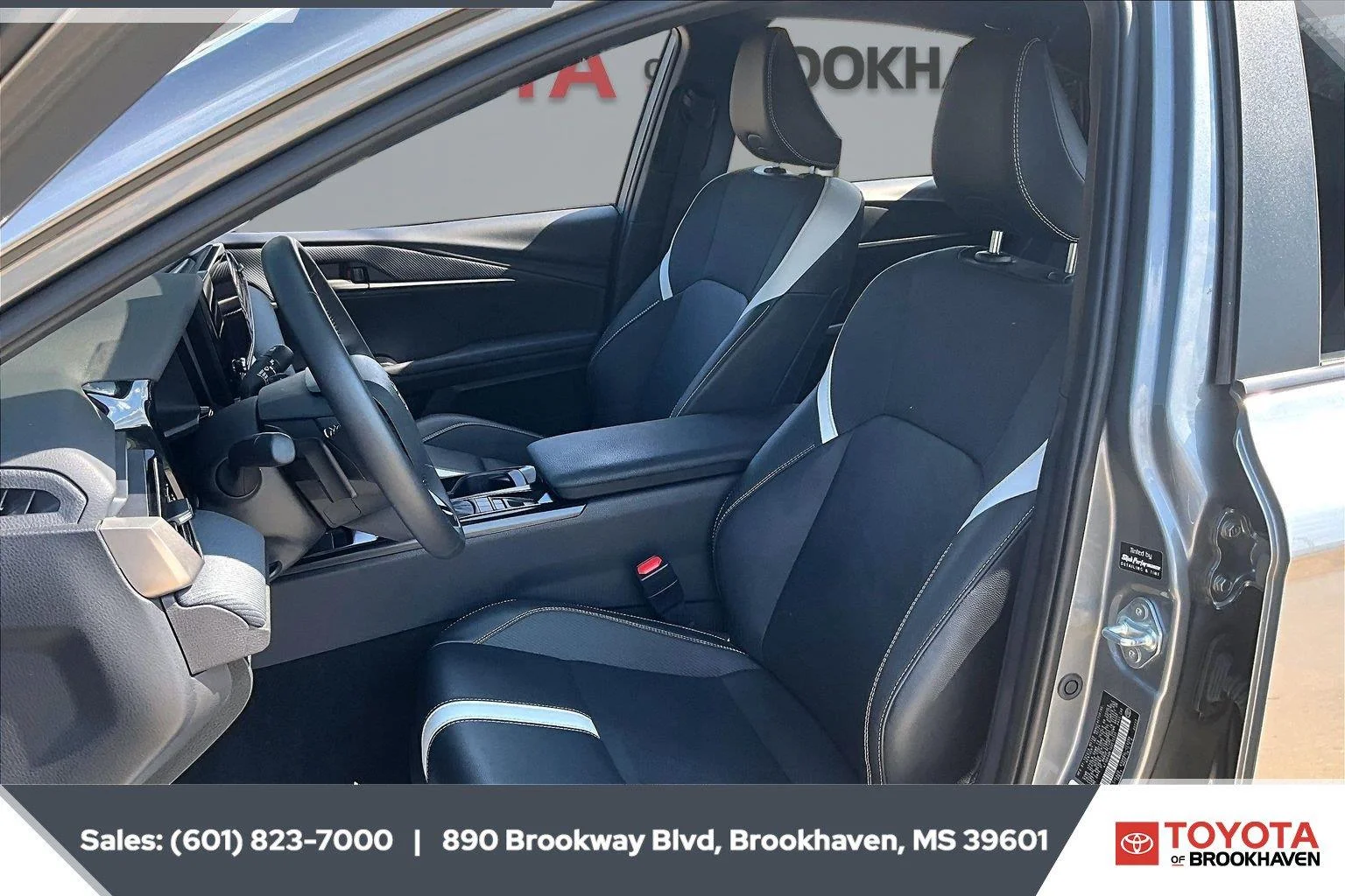 Used 2025 Heavy Metal Toyota SE image 18