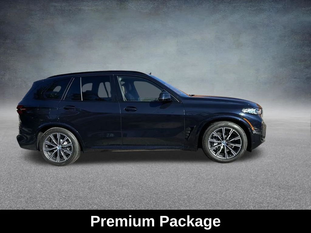 Used 2025 Black BMW xDrive50e image 11