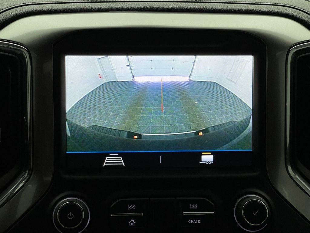 Used 2022 Northsky Blue Metallic Chevrolet LT image 4