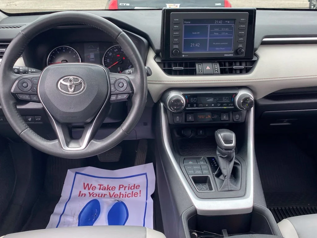 2022 Toyota RAV4 XLE Premium - Photo 8