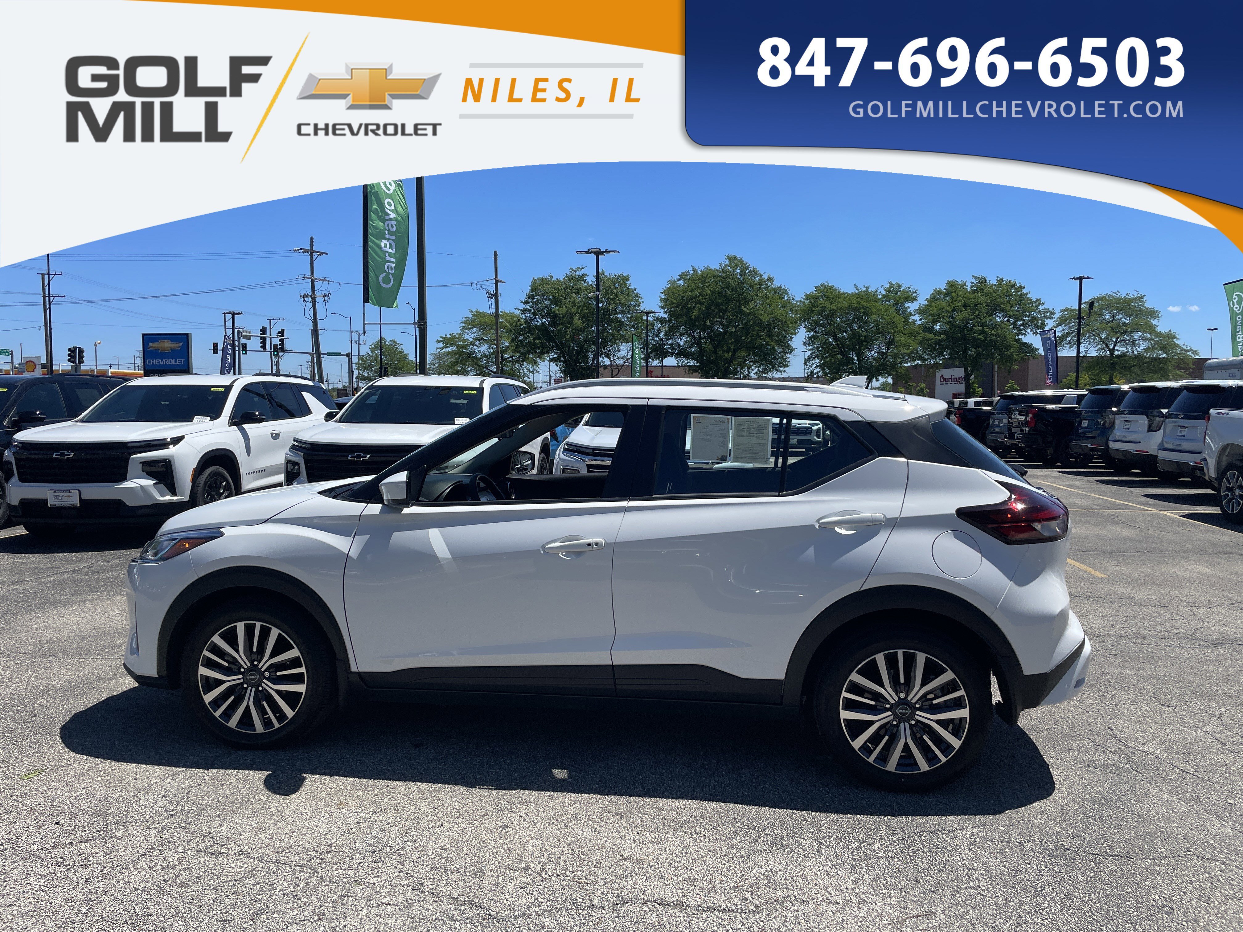 Used 2024 Fresh Powder Nissan SV image 8
