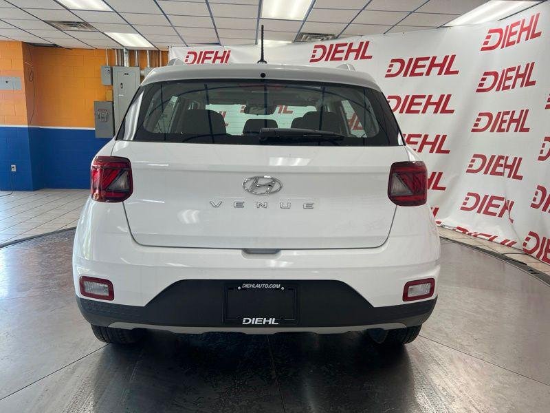 New 2026 White Hyundai SEL image 4