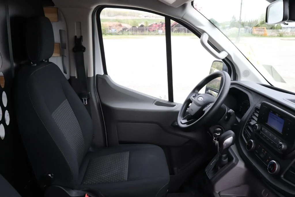Used 2025 Oxford White Ford Base image 11