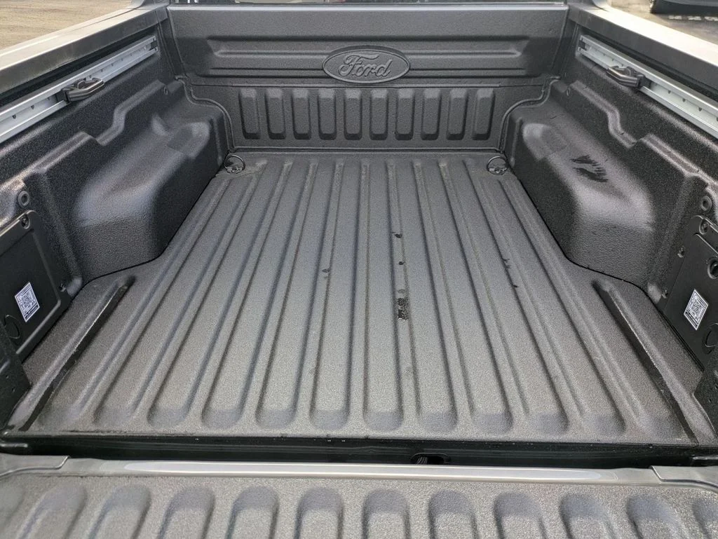 New 2026 Carbonized Gray Metallic Ford Lobo™ image 21