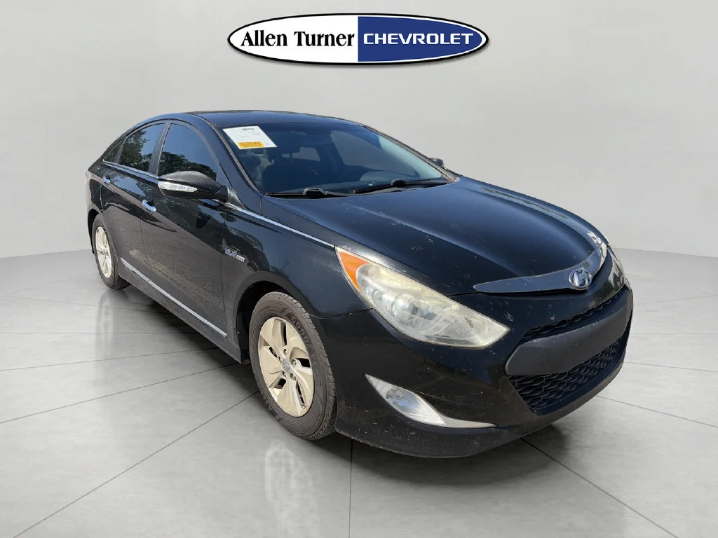 Used 2015 Hyundai Sonata Hybrid Base with VIN KMHEC4A41FA137890 for sale in Auburn, AL