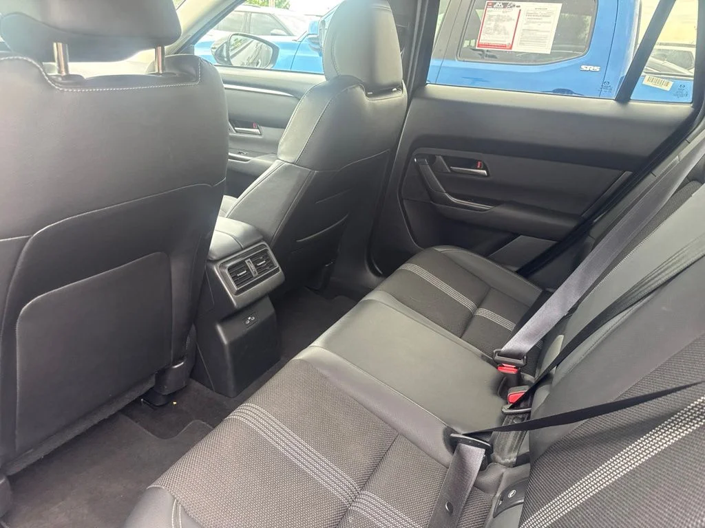 Used 2025 Gray Mazda Preferred image 11