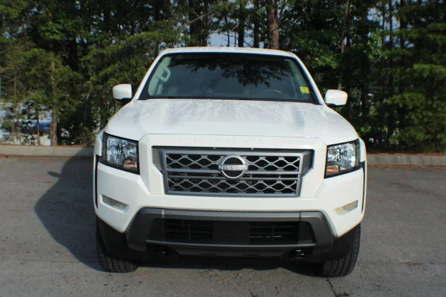 Used 2023 Glacier White Nissan SV image 21