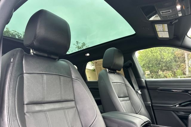 Certified Used 2023 Blue Land Rover R-Dynamic SE image 16