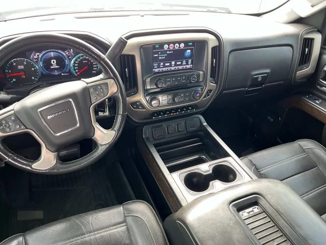 Used 2018 Silver GMC Denali image 14