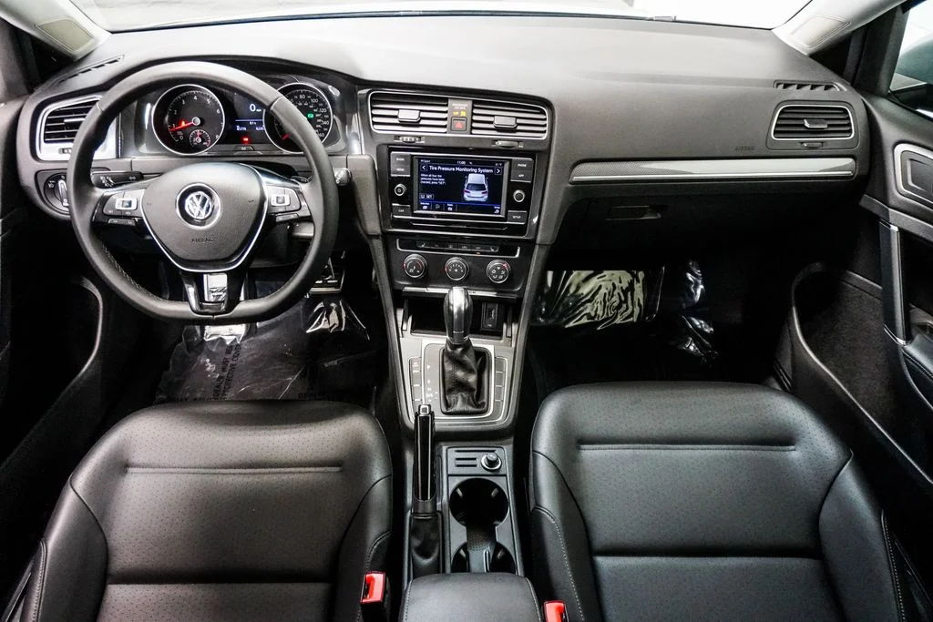 Used 2019  Volkswagen TSI S image 15