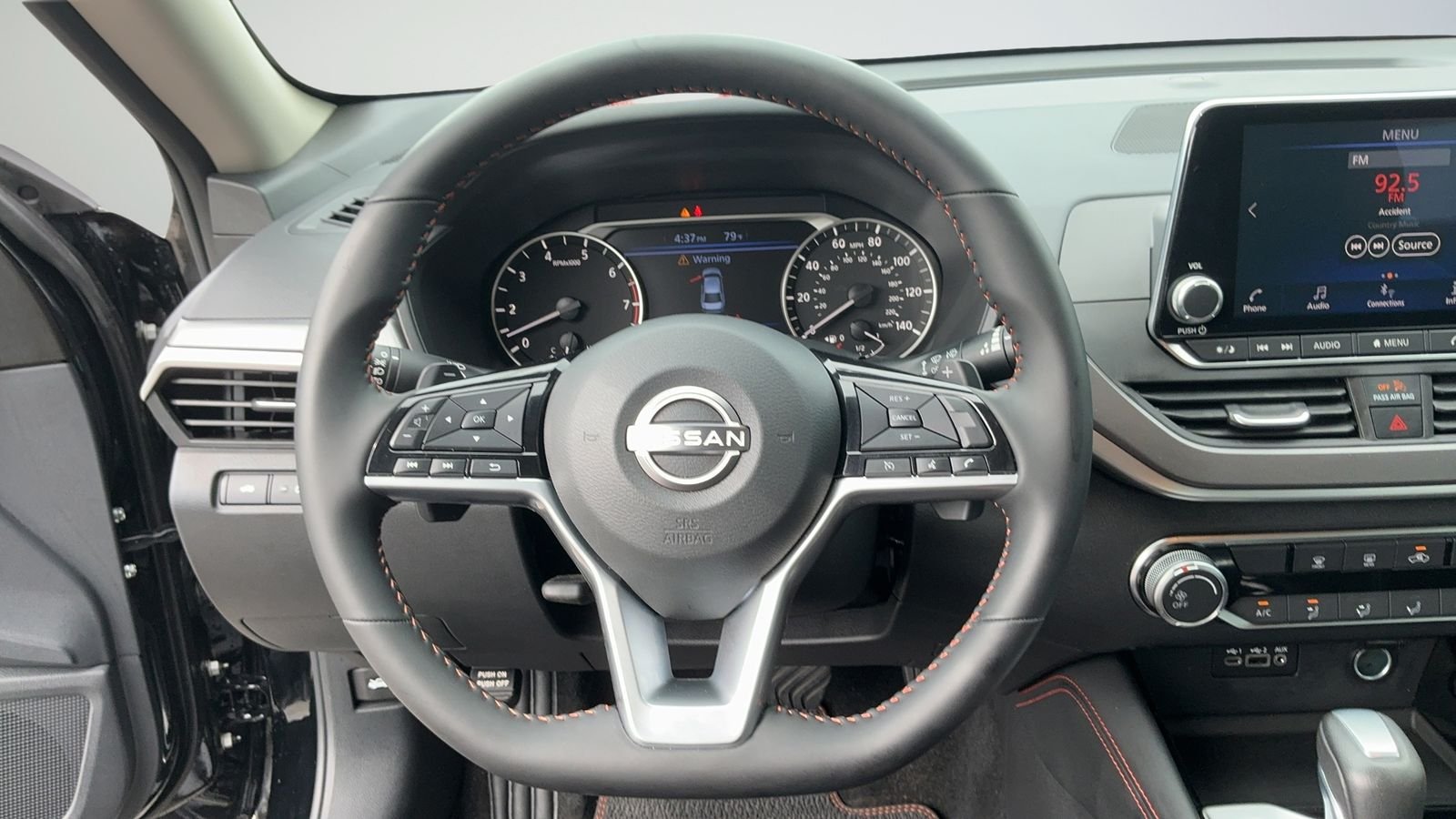 Used 2025 Super Black Nissan 2.5 SR image 18