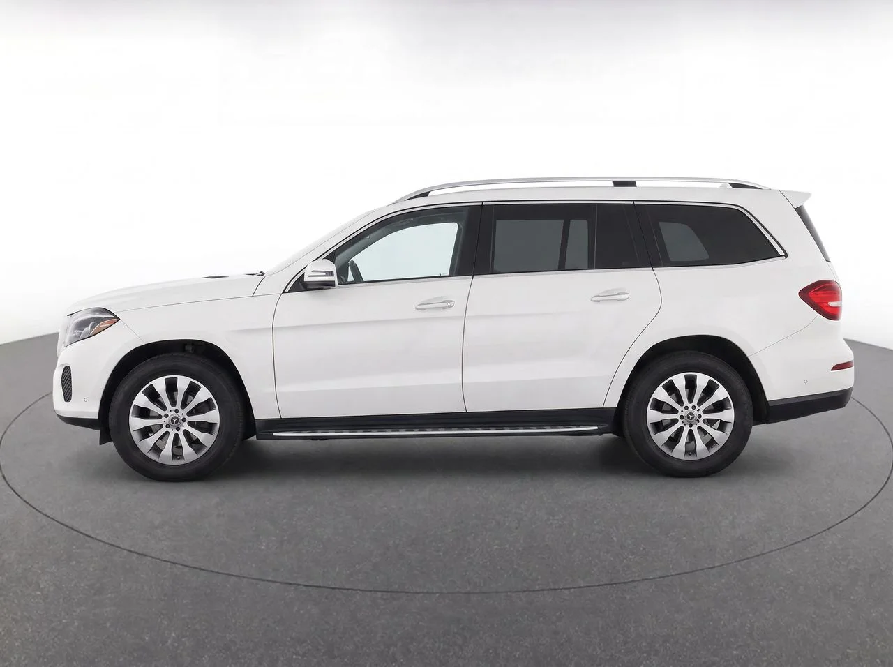 Used 2019  Mercedes-Benz GLS 450 image 2