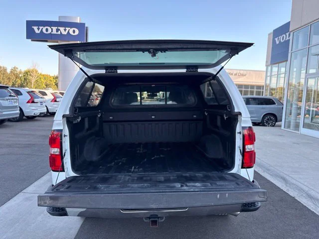 Used 2016 SUMMIT WHITE GMC SLE image 12