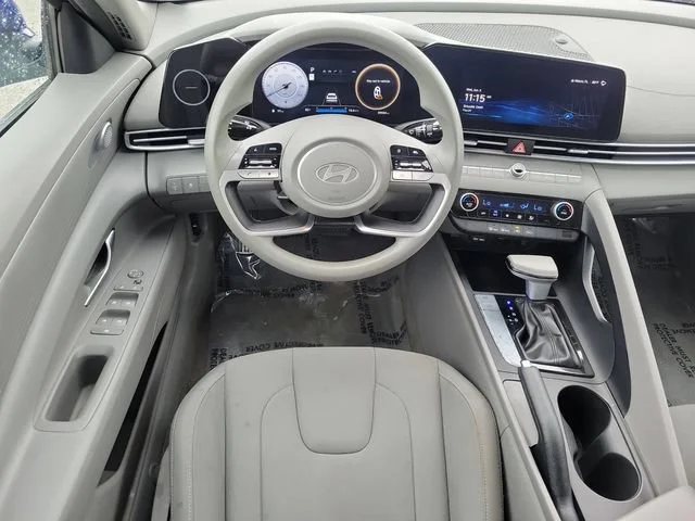 Used 2024 Blue Hyundai SEL image 17