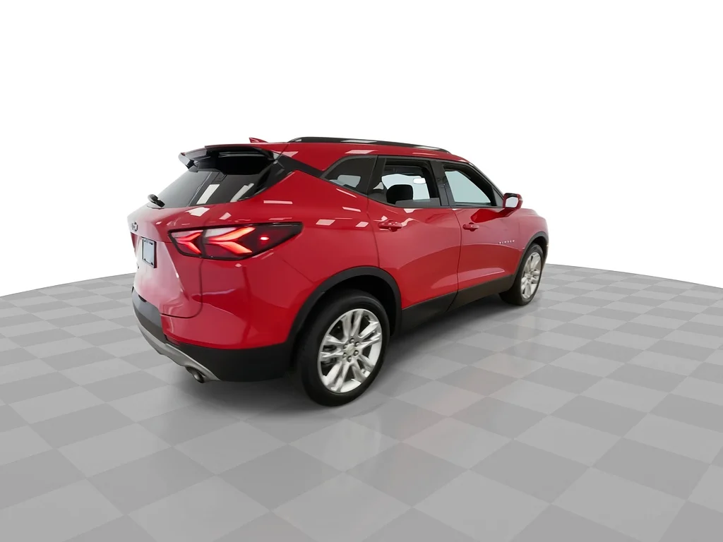 Used 2020 RED Chevrolet LT image 9