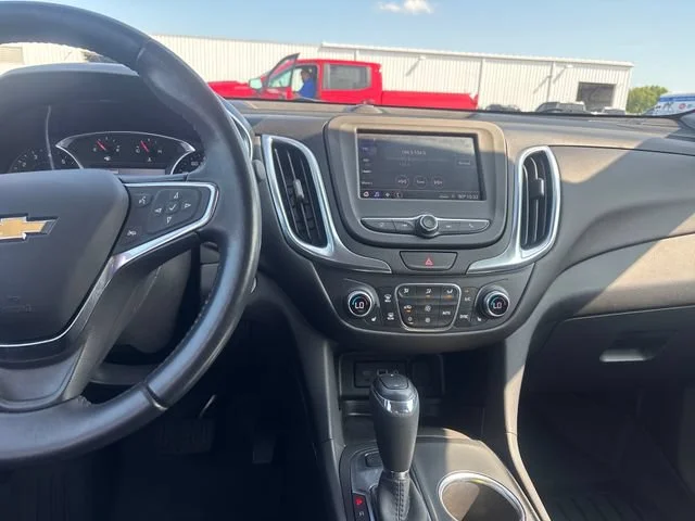 Used 2021 MOSAIC BLACK METALLIC Chevrolet LT image 21