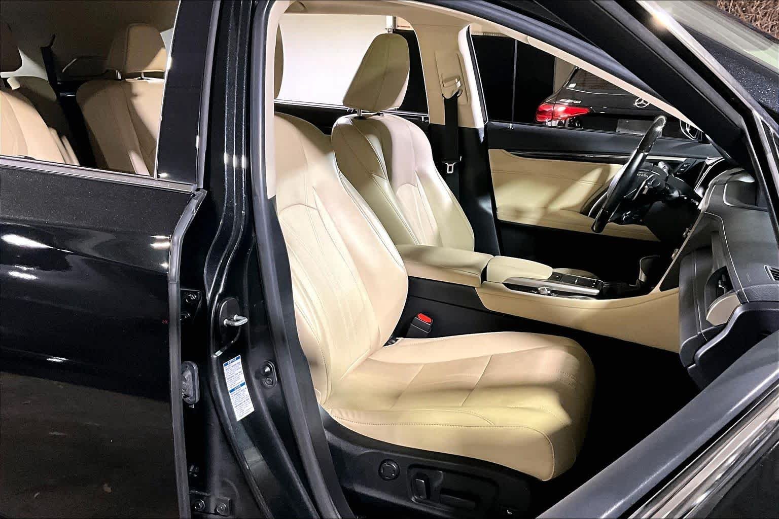 Used 2022 Caviar Lexus Luxury image 18